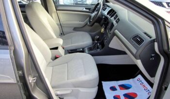 Volkswagen Golf full
