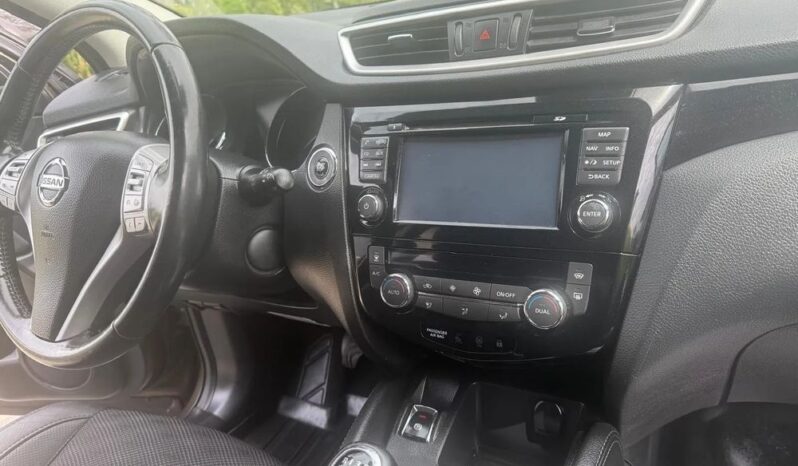 Nissan Qashqai 1.6 dCi DPF tekna full