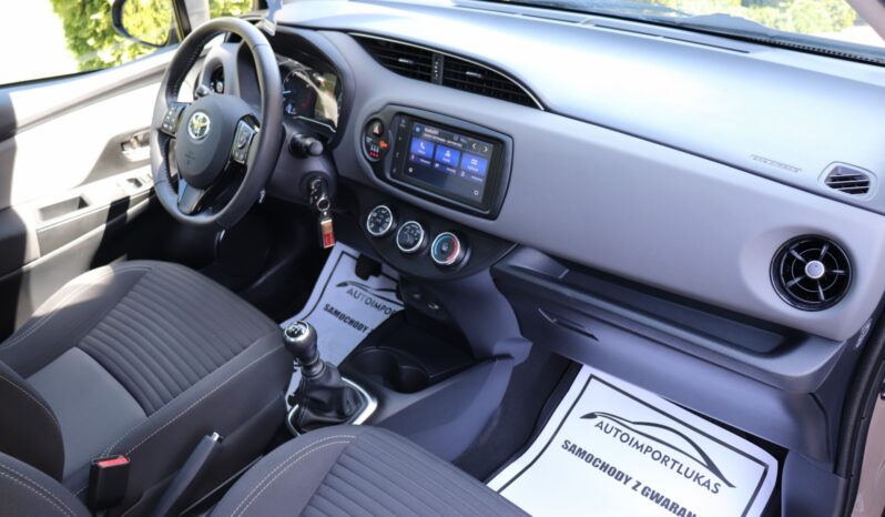 TOYOTA YARIS 1.5 BENZYNA, NISKI PRZEBIEG, 1 WŁAŚCICIEL, SALON POLSKA full