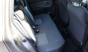 TOYOTA YARIS 1.5 BENZYNA, NISKI PRZEBIEG, 1 WŁAŚCICIEL, SALON POLSKA full