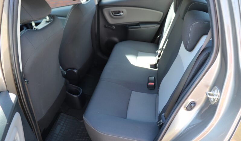 TOYOTA YARIS 1.5 BENZYNA, NISKI PRZEBIEG, 1 WŁAŚCICIEL, SALON POLSKA full