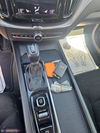 Volvo XC 60 D4 Geartronic Momentum Pro full