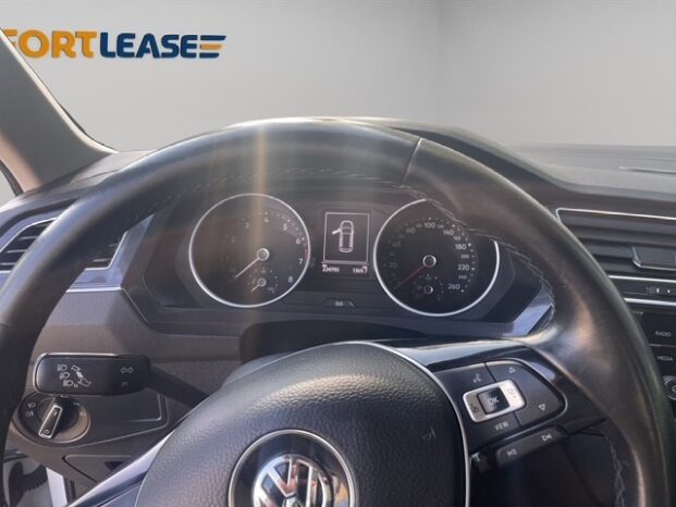 Volkswagen Tiguan 1.5 TSI full