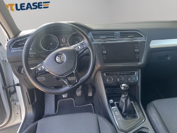Volkswagen Tiguan 1.5 TSI full
