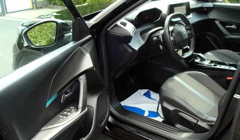 Peugeot 2008 BlueHDi 130 Allure S&S EAT8 full