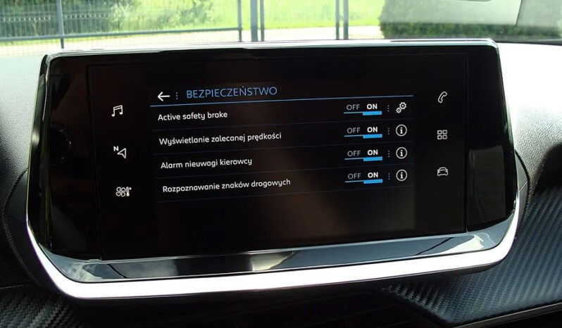 Peugeot 2008 BlueHDi 130 Allure S&S EAT8 full