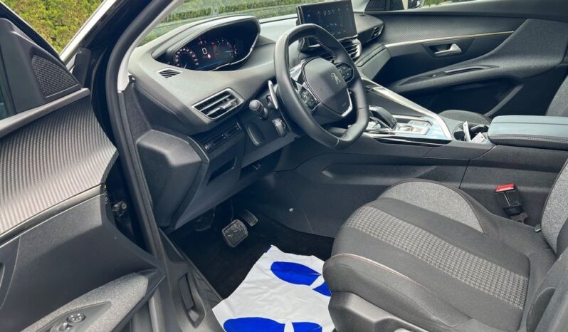 Peugeot 3008 BlueHDi 130 Stop & Start EAT8 Active Pack full