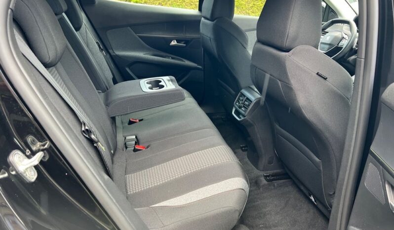 Peugeot 3008 BlueHDi 130 Stop & Start EAT8 Active Pack full