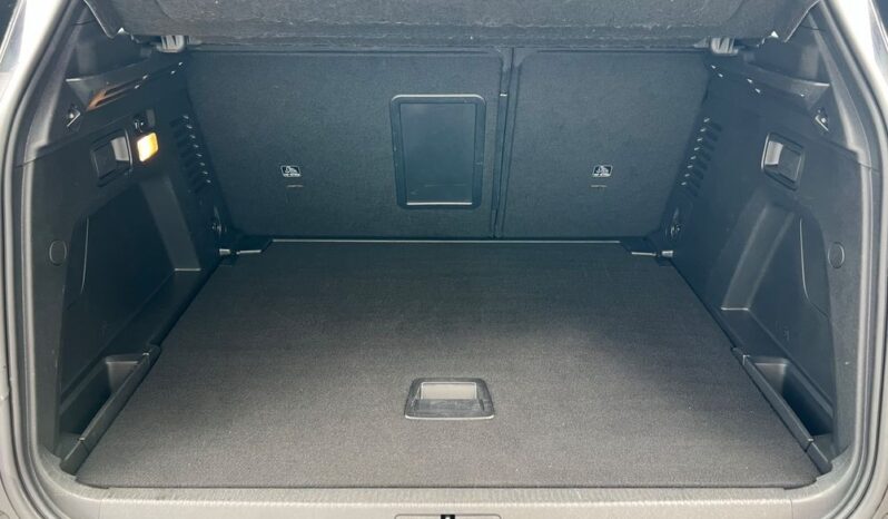 Peugeot 3008 BlueHDi 130 Stop & Start EAT8 Active Pack full