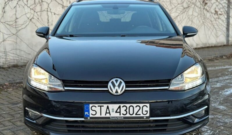 Volkswagen Golf full