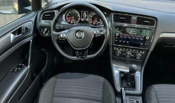 Volkswagen Golf full
