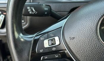 Volkswagen Golf full