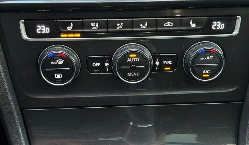 Volkswagen Golf full