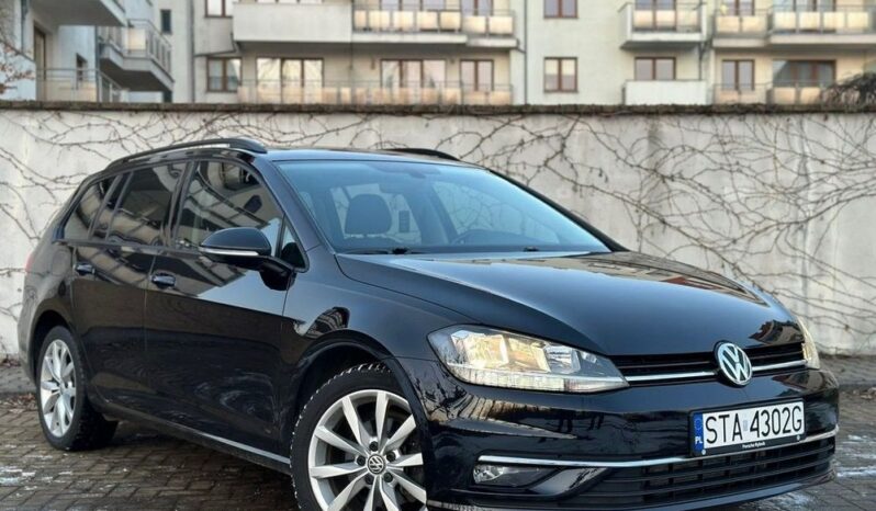 Volkswagen Golf full