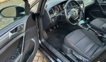 Volkswagen Golf full