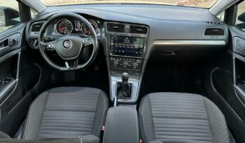 Volkswagen Golf full