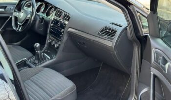 Volkswagen Golf full