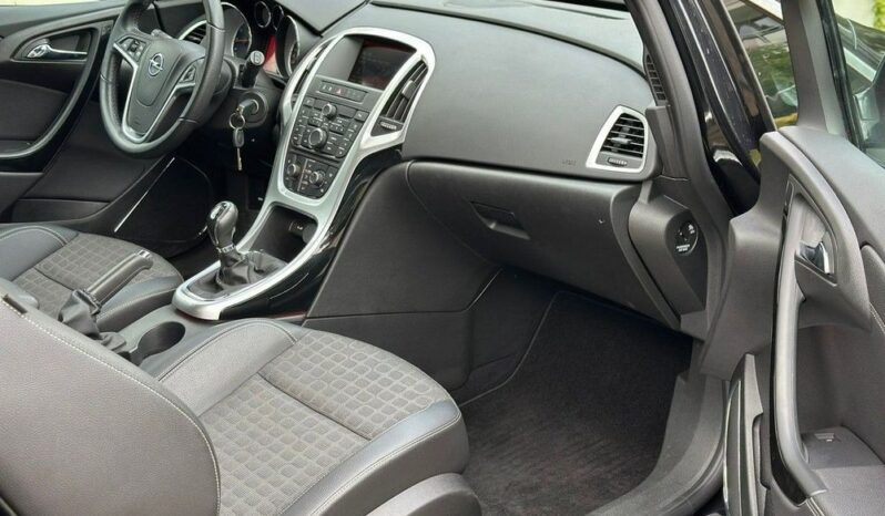 Opel Astra GTC 1.4 Turbo full