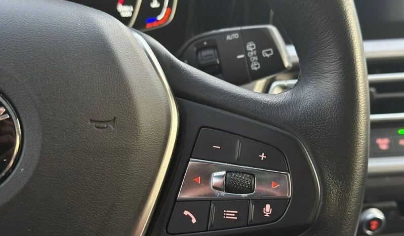 BMW Seria 3 318d Sport Line full