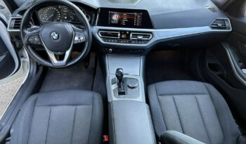 BMW Seria 3 318d Sport Line full