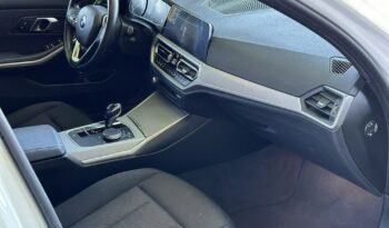 BMW Seria 3 318d Sport Line full