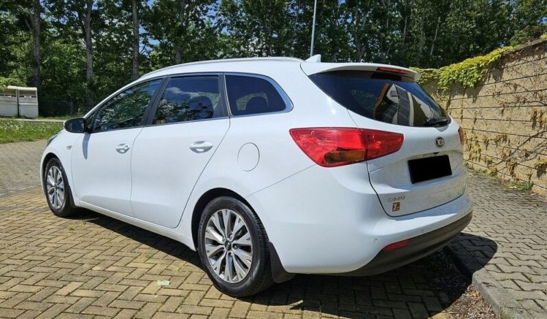 Kia Ceed full