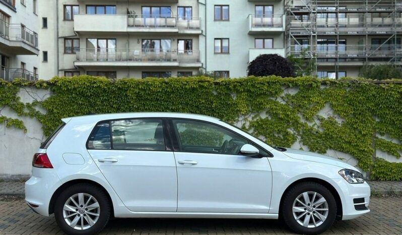 Volkswagen Golf full