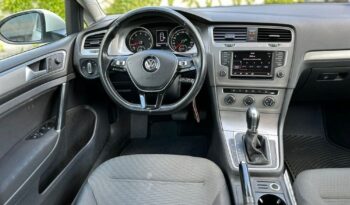 Volkswagen Golf full