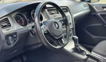 Volkswagen Golf full