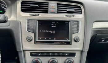 Volkswagen Golf full