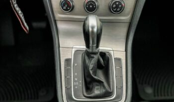 Volkswagen Golf full