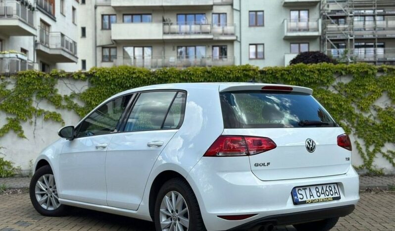 Volkswagen Golf full