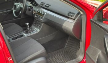 Volkswagen Passat full