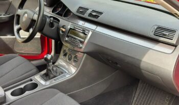 Volkswagen Passat full