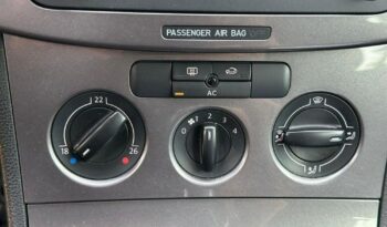 Volkswagen Passat full