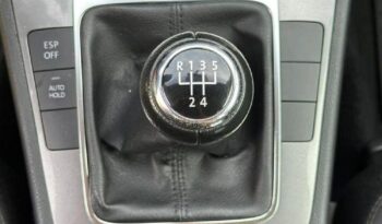 Volkswagen Passat full