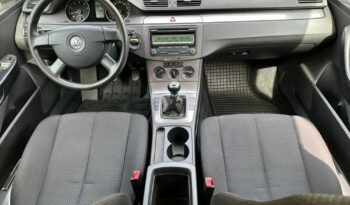 Volkswagen Passat full