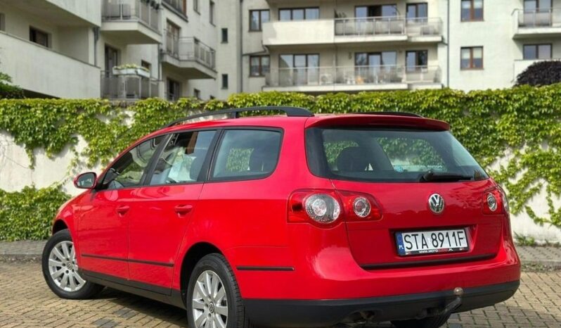 Volkswagen Passat full