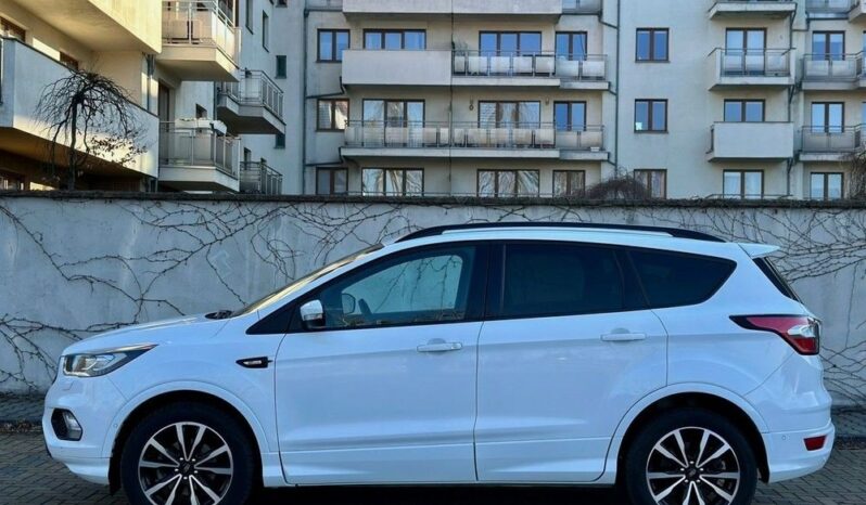 Ford Kuga full