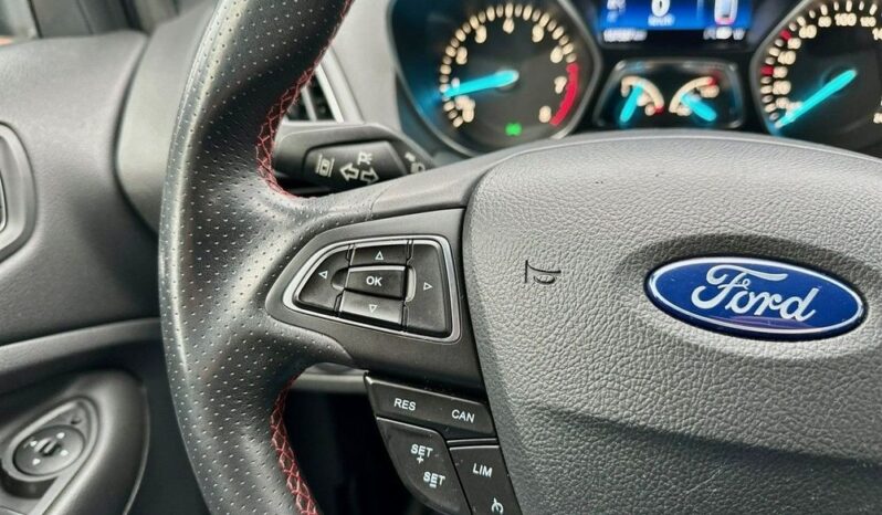 Ford Kuga full