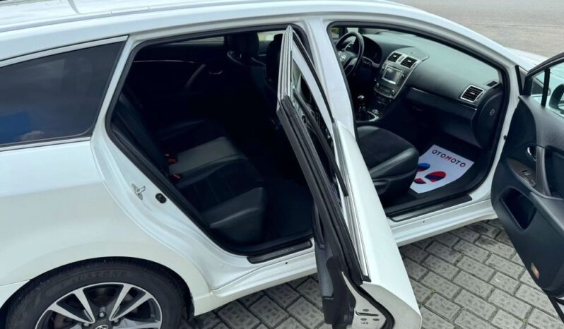 Toyota Avensis 2.0 D-4D Premium full