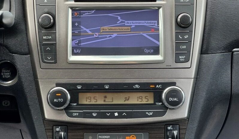 Toyota Avensis 2.0 D-4D Premium full