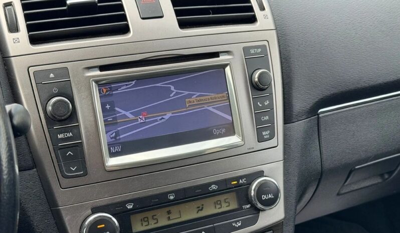 Toyota Avensis 2.0 D-4D Premium full