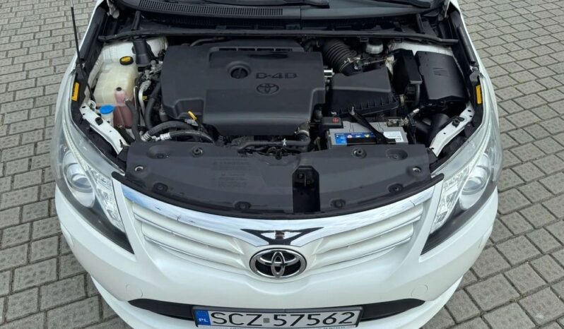 Toyota Avensis 2.0 D-4D Premium full