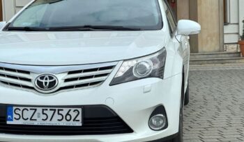 Toyota Avensis 2.0 D-4D Premium full
