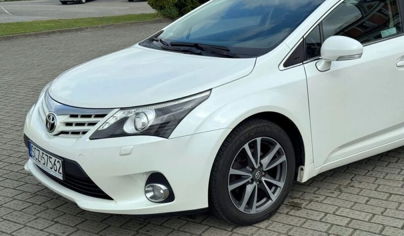 Toyota Avensis 2.0 D-4D Premium full