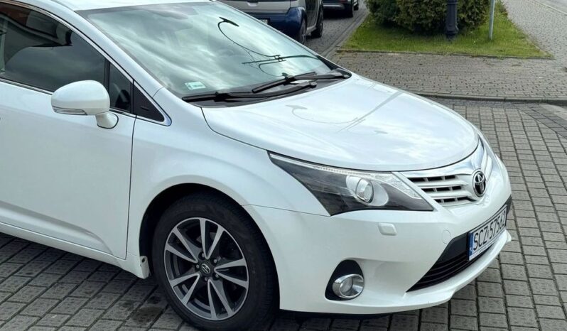 Toyota Avensis 2.0 D-4D Premium full