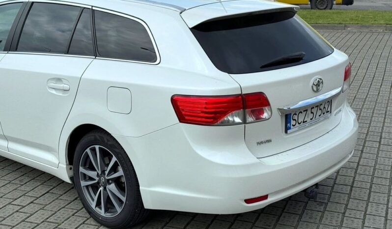 Toyota Avensis 2.0 D-4D Premium full