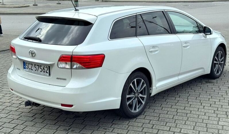 Toyota Avensis 2.0 D-4D Premium full