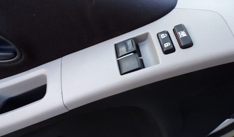 Toyota Yaris full